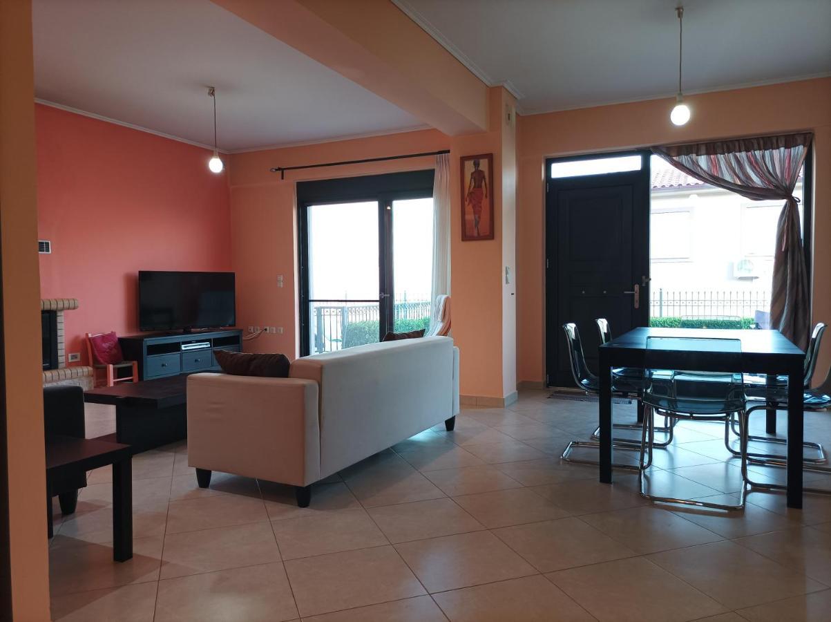 Lazy Farm II Villa Marathon  ภายนอก รูปภาพ